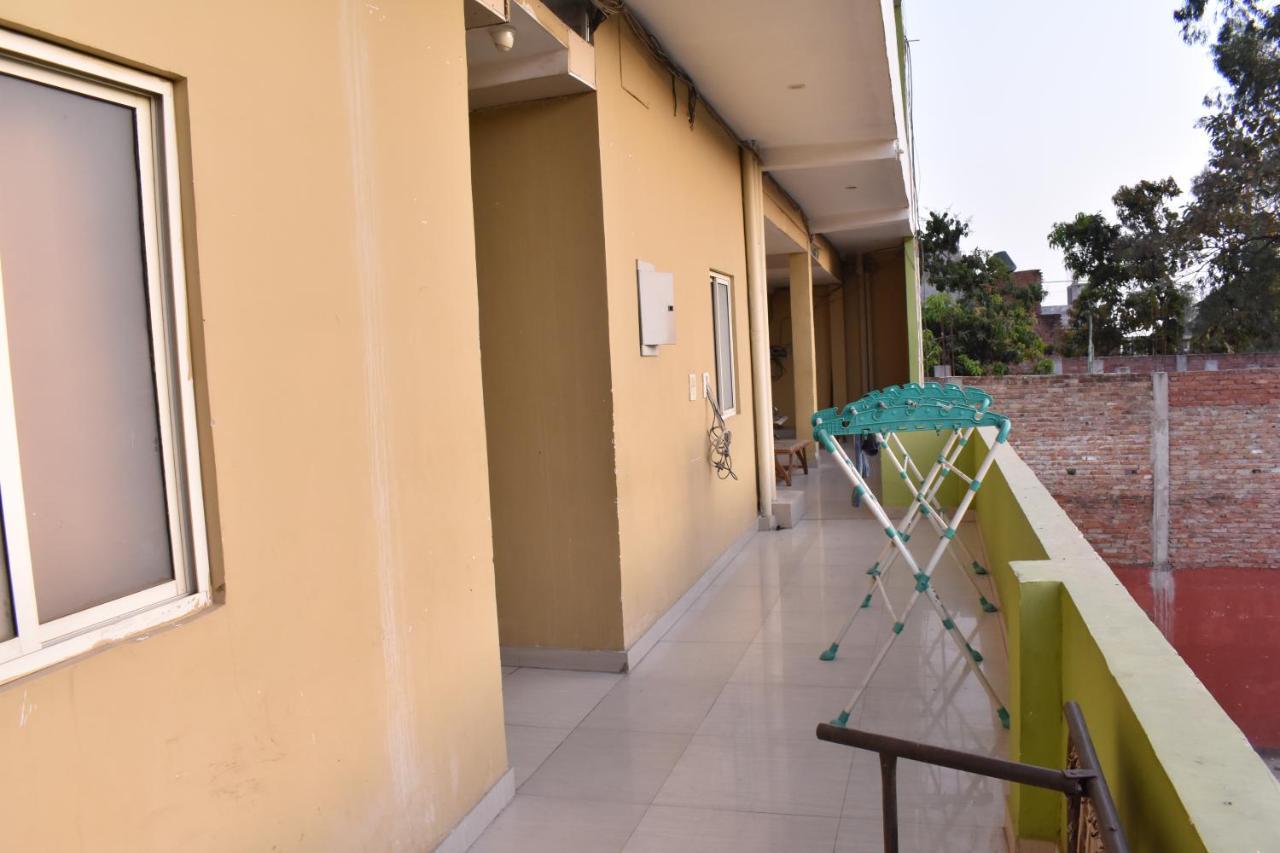 Hotel International&Restaurant Amethi Exterior foto